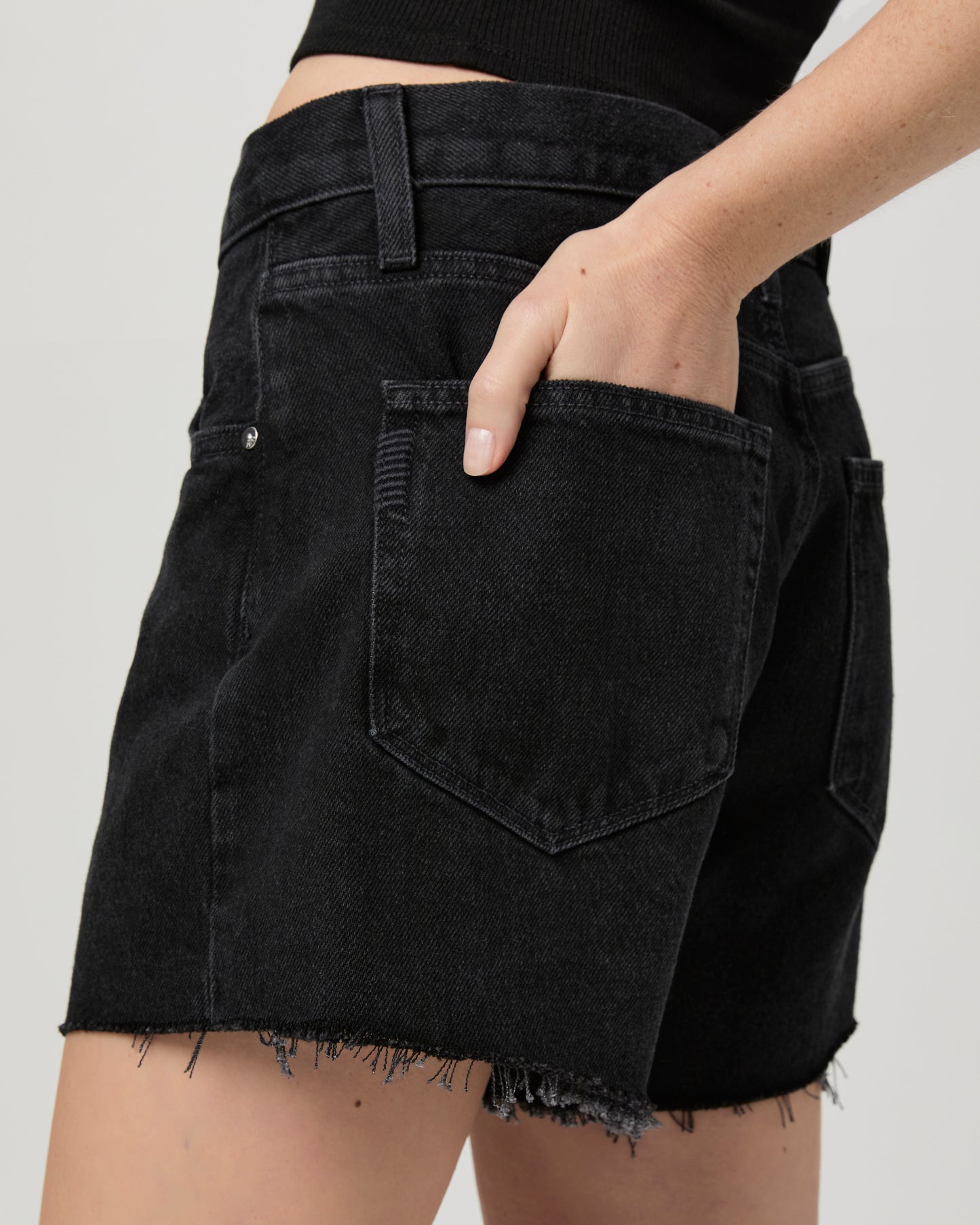 Archie Short - Black Dove 23