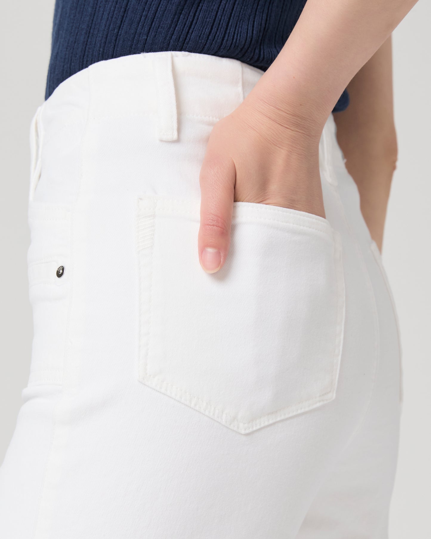 Anessa 31 Inch Wide Leg Jean - Crisp White 23