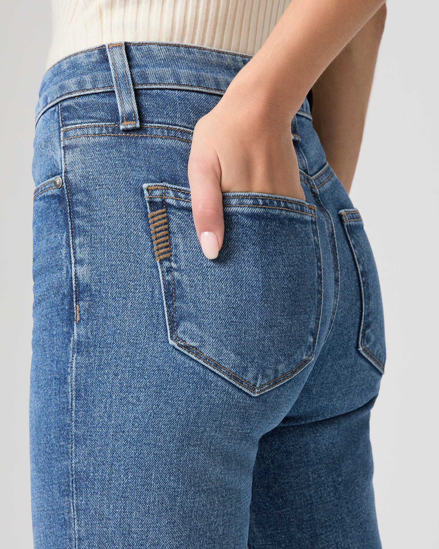 Sofia Flare Jean - Carver