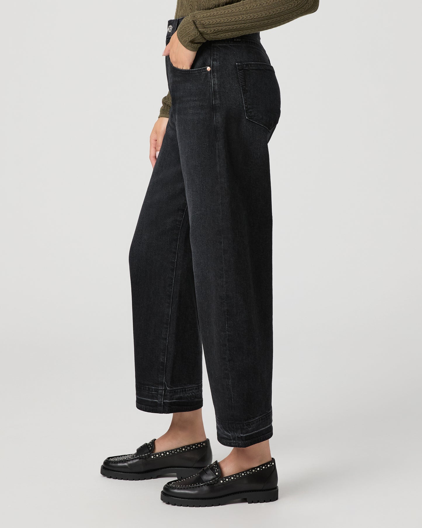 Arellia Ankle Petite Barrel Leg Jean - Black Void 23