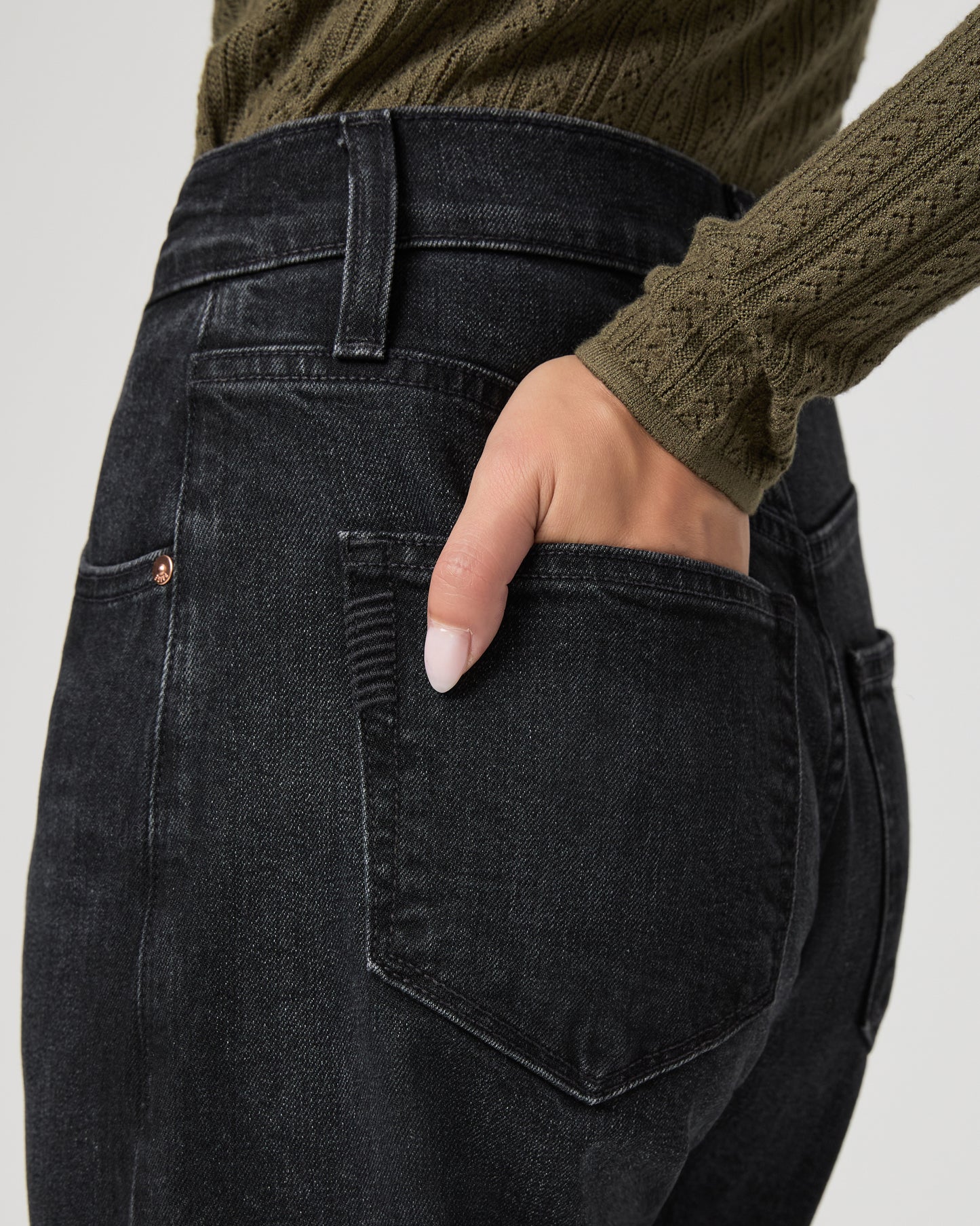 Arellia Ankle Petite Barrel Leg Jean - Black Void 23