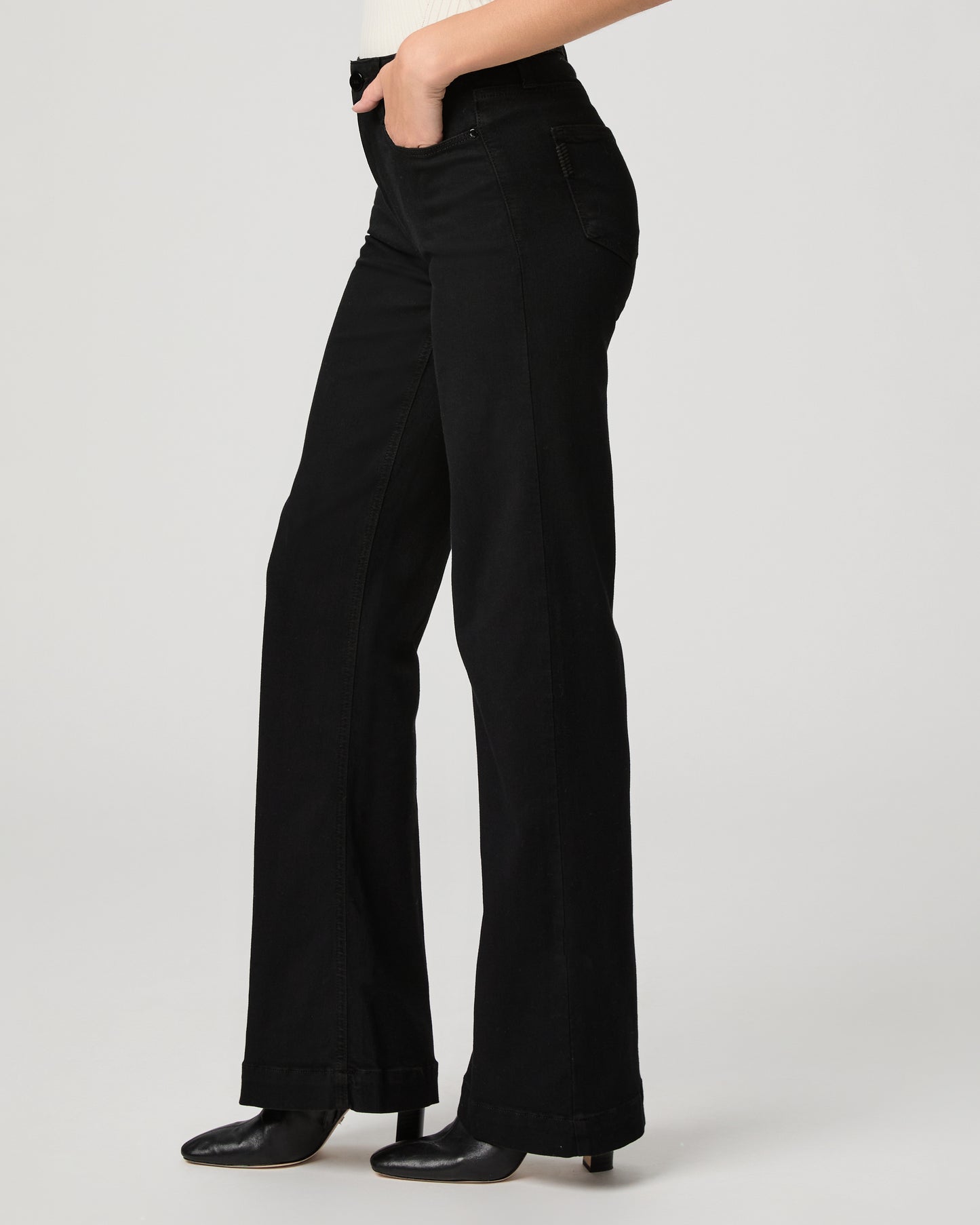 Leenah 32 Inch Wide Leg Jean - Black Shadow 23