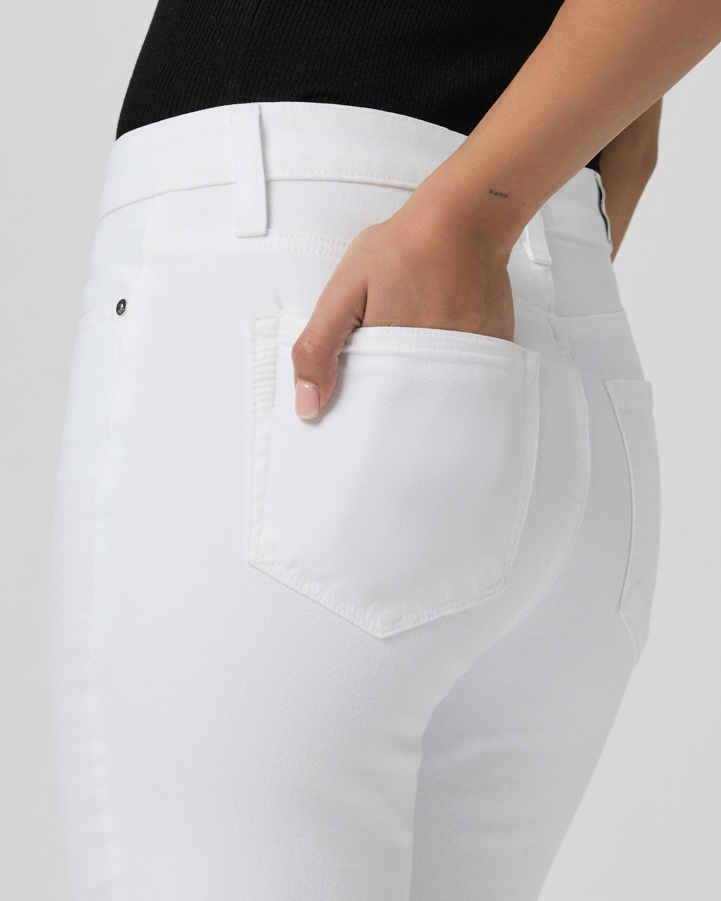 High Rise Laurel Canyon 32 Inch Bootcut Jean - Crisp White 23