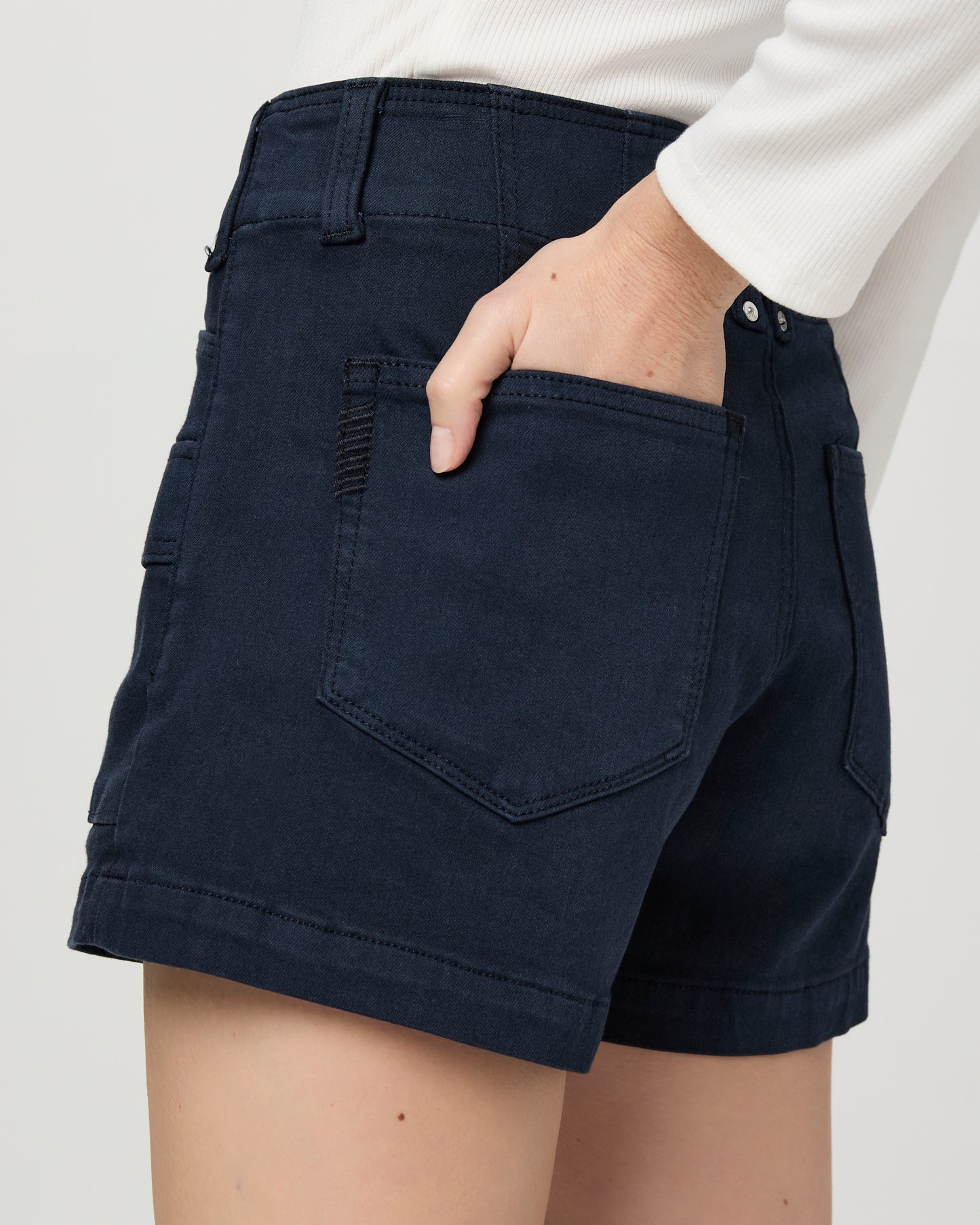 Olivia Cargo Short - Vintage Navy Seascape 23