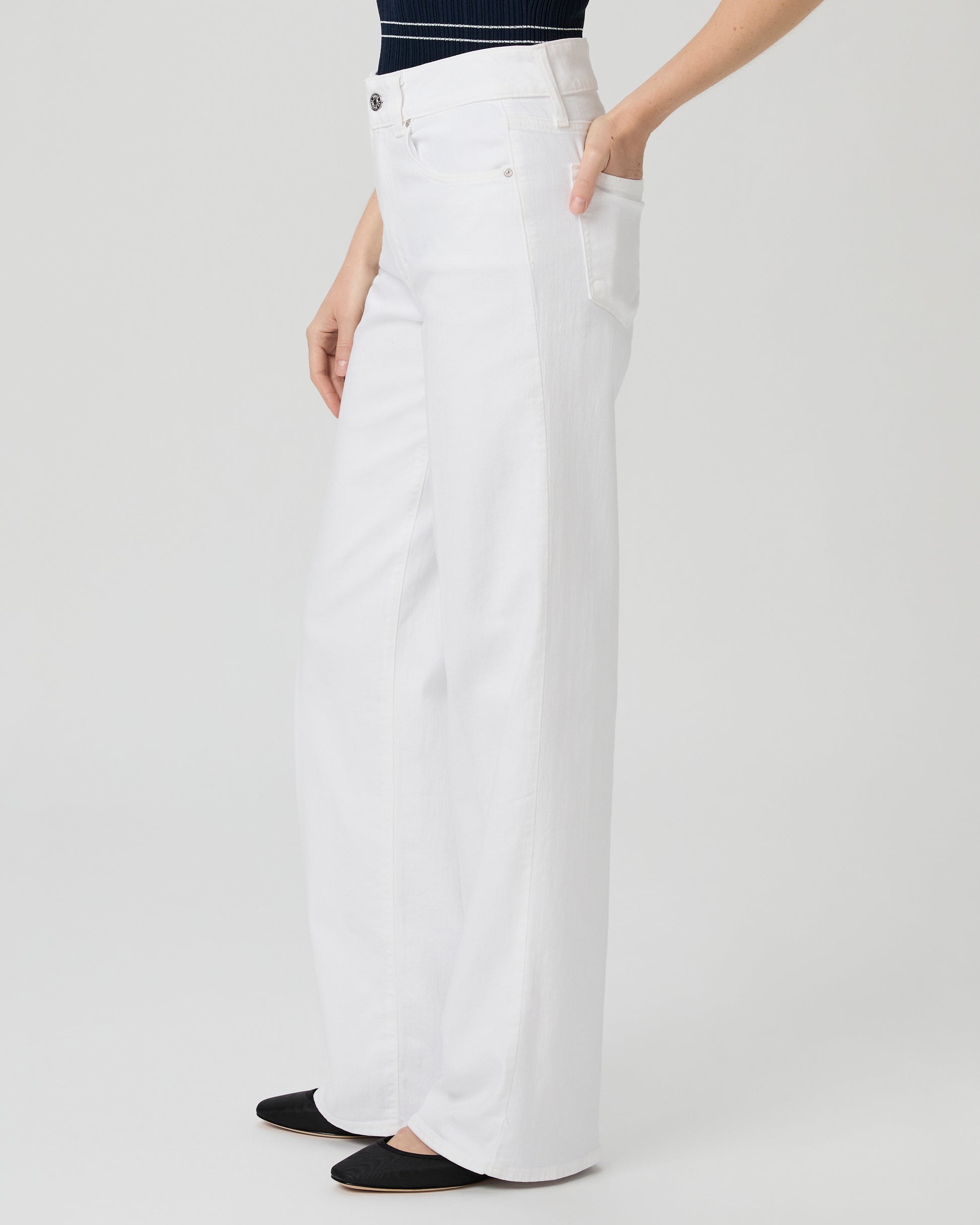 Sasha 32 Inch Wide Leg Jean - Crisp White 23