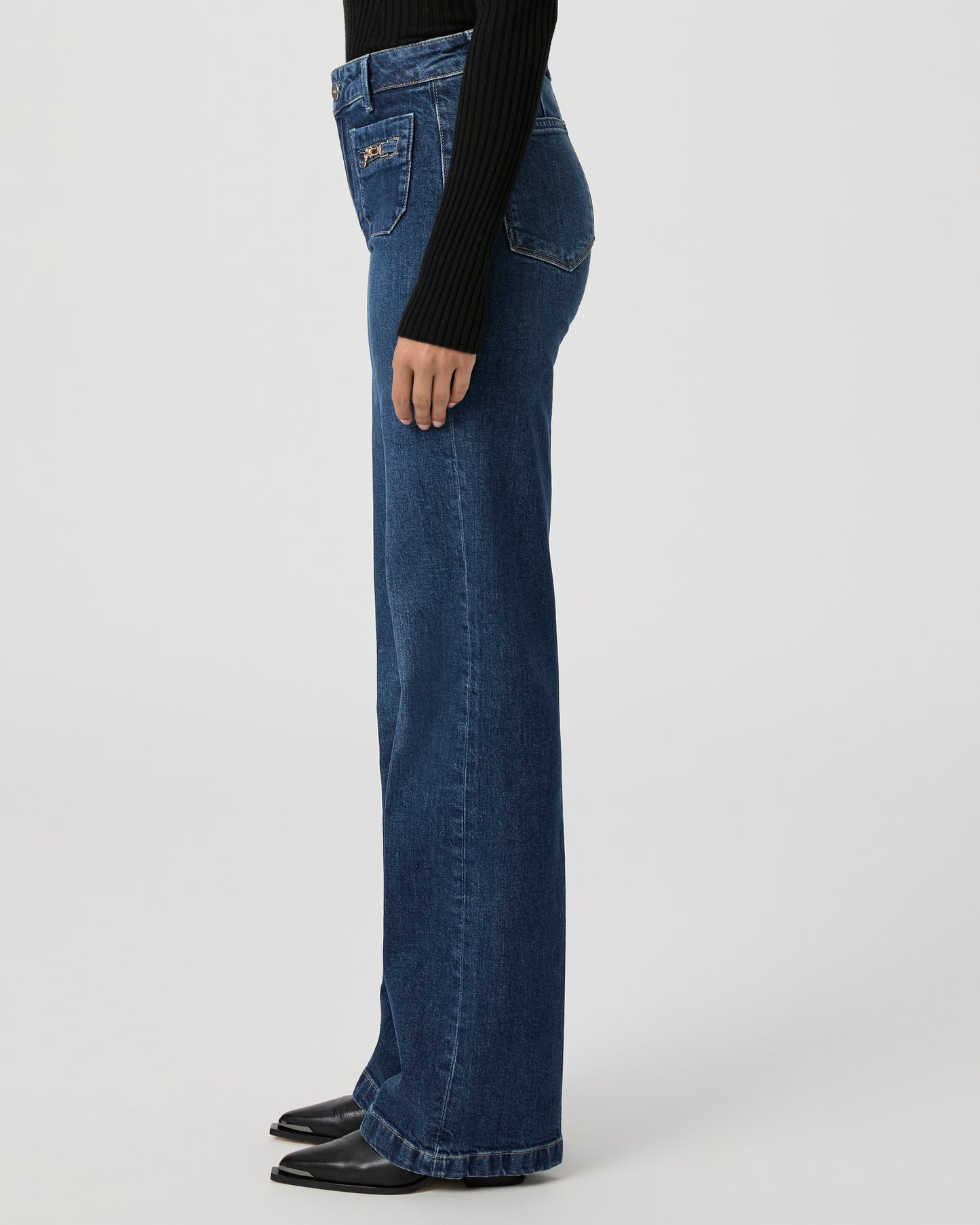 Leenah Wide Leg Jean - Savon 23