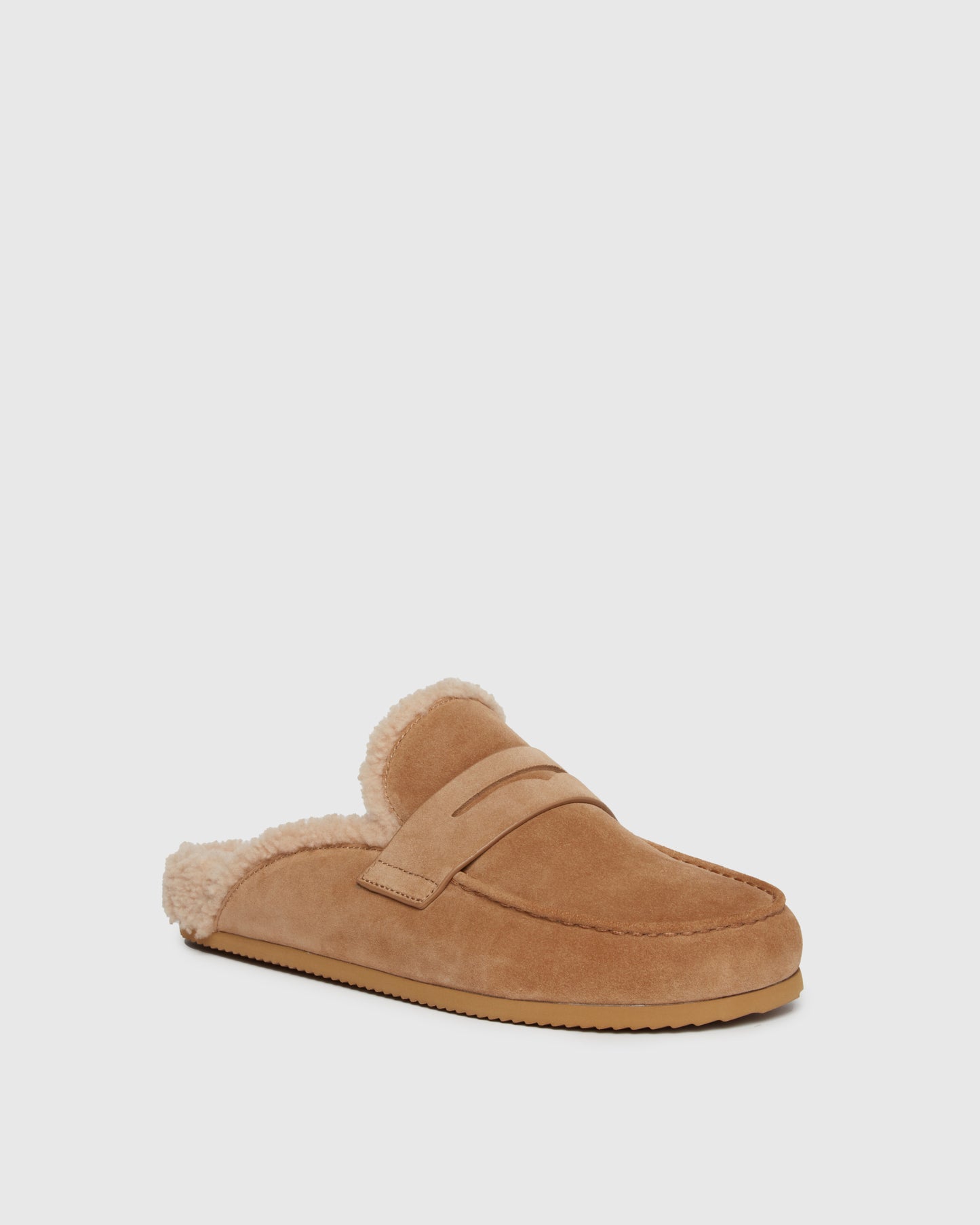 Wynn Shearling Flat - Camel (Women's Sizing)