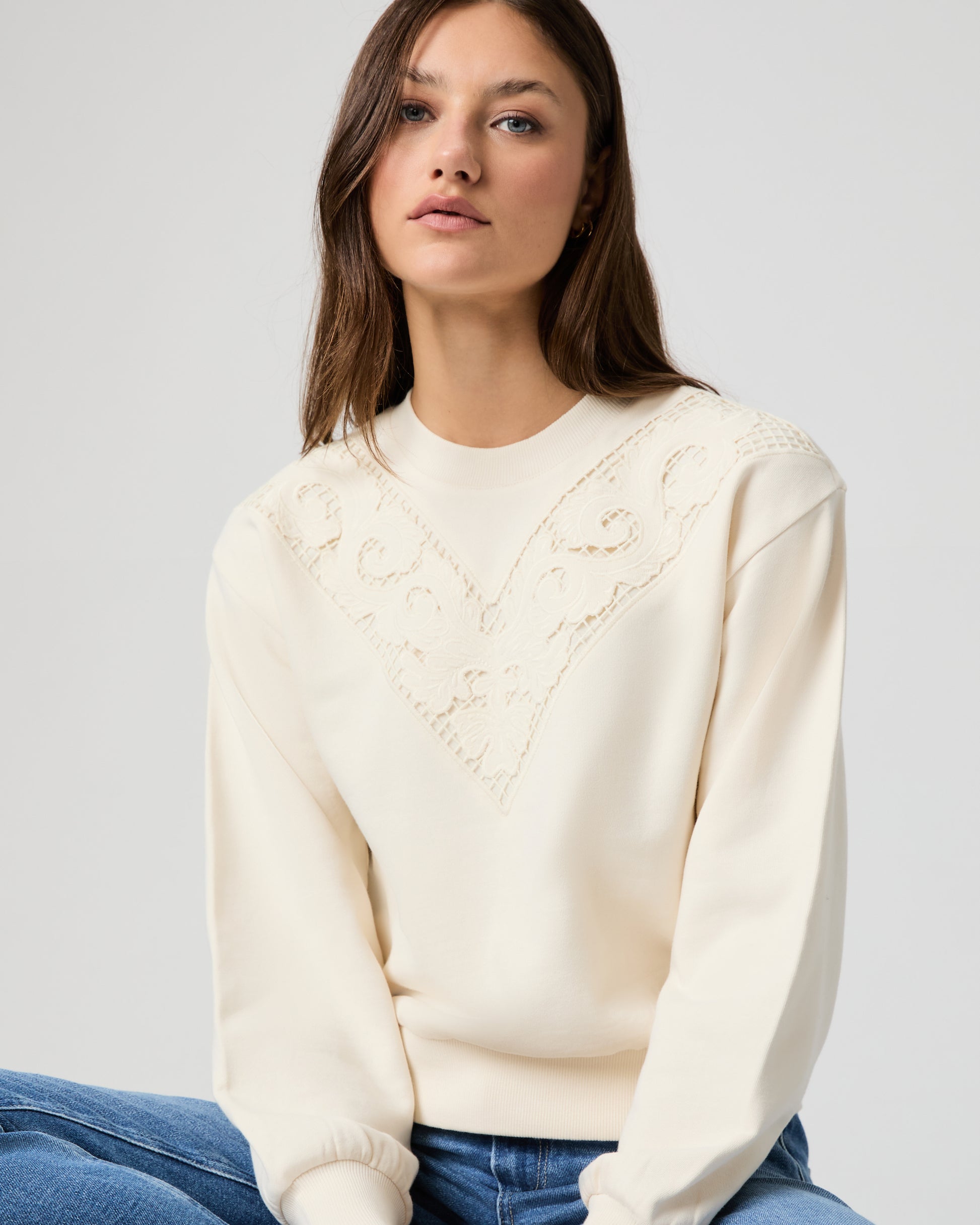 Nimona Sweatshirt - Antique White XXS