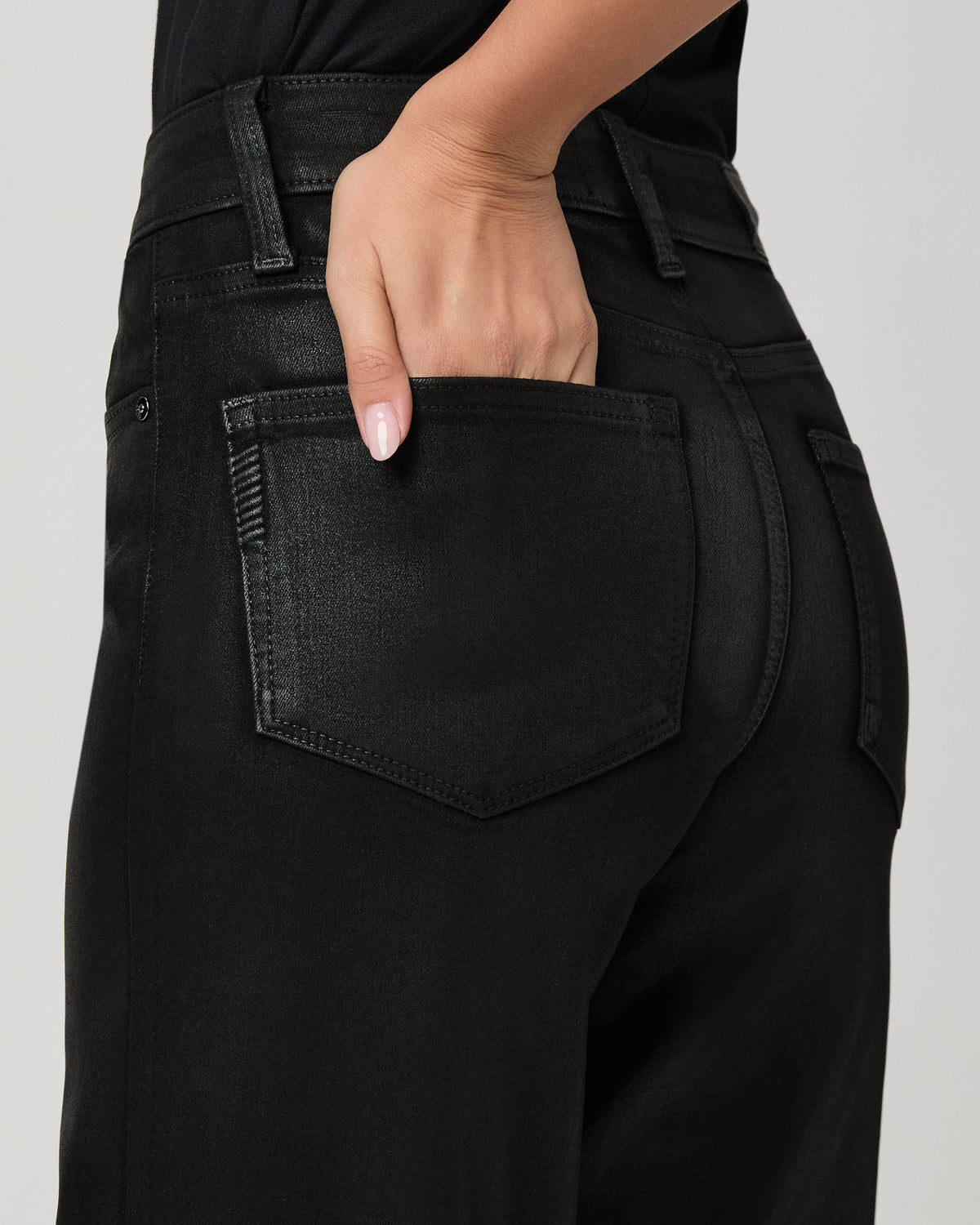 Tatum 32in - Black Fog Luxe Coating 23
