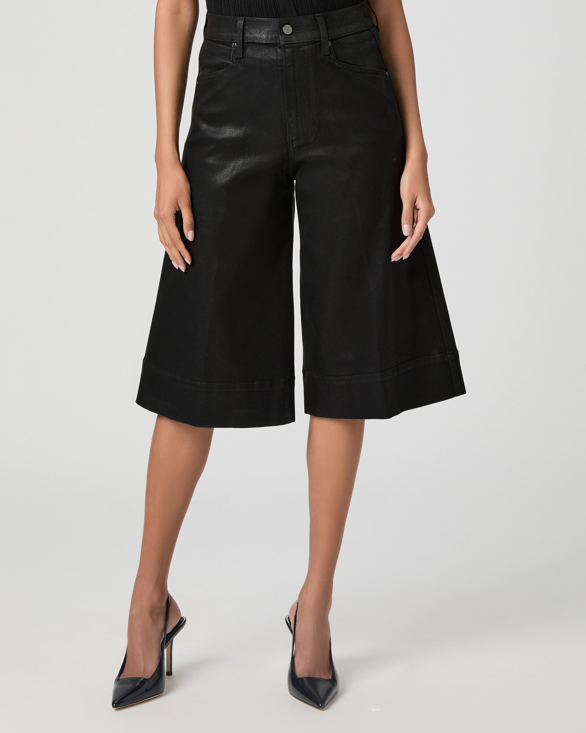 Eva Short - Black Fog Luxe Coating 23
