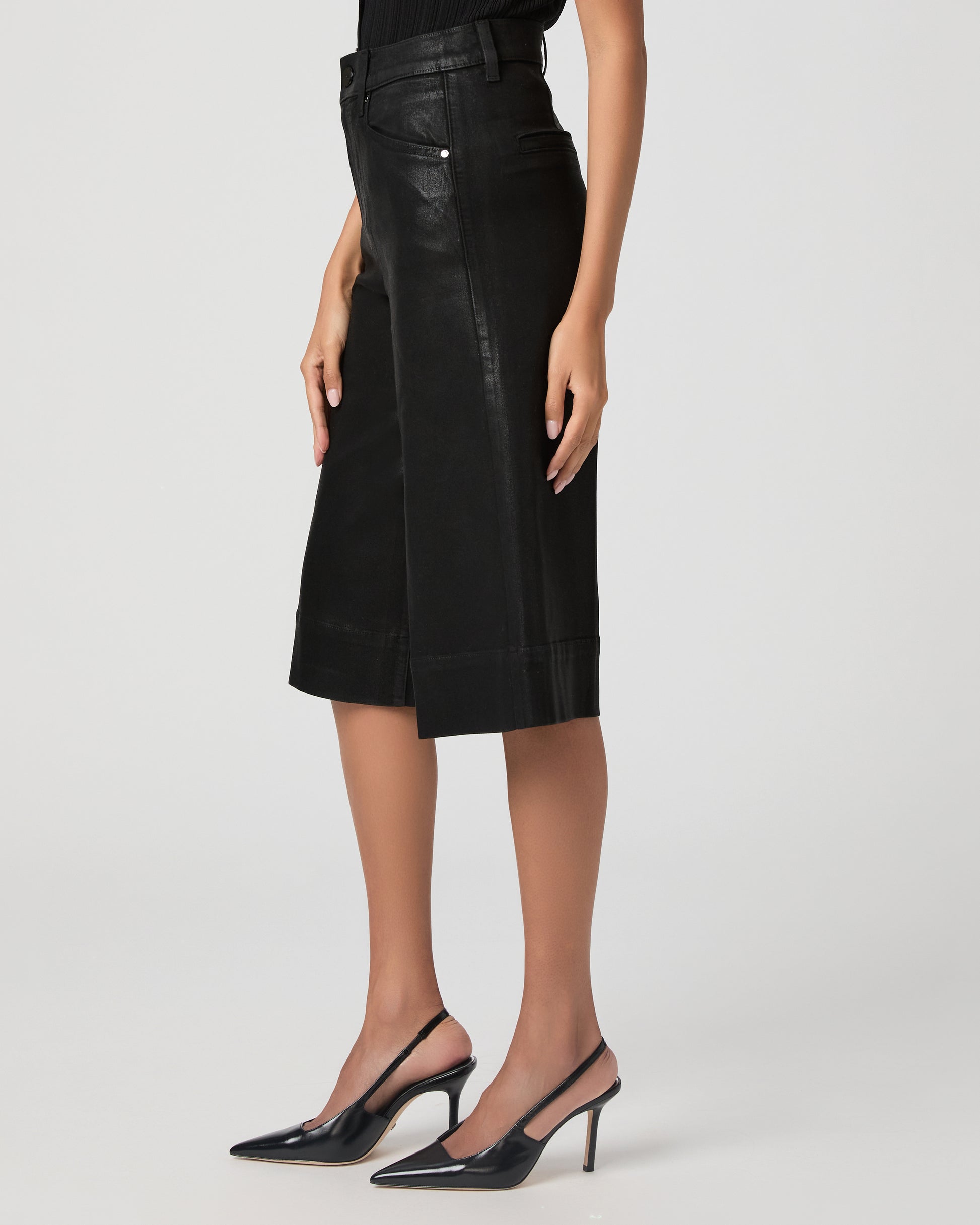 Eva Short - Black Fog Luxe Coating 23