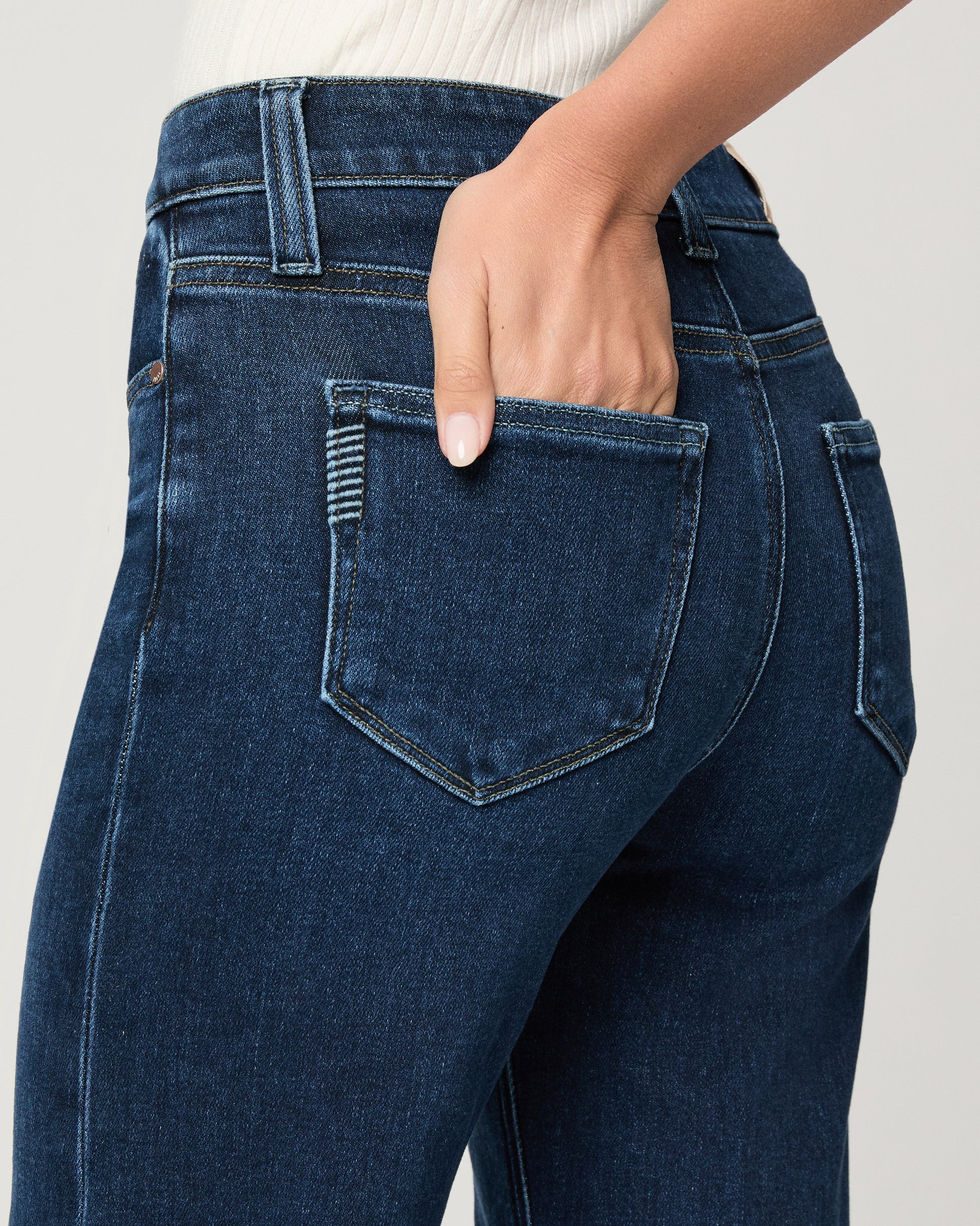 Leenah 32 Inch Wide Leg Jean - Basilica 23