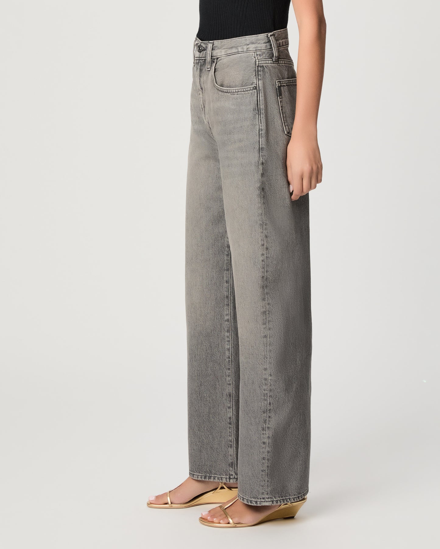 Arellia 32in - Fairfax Grey 23