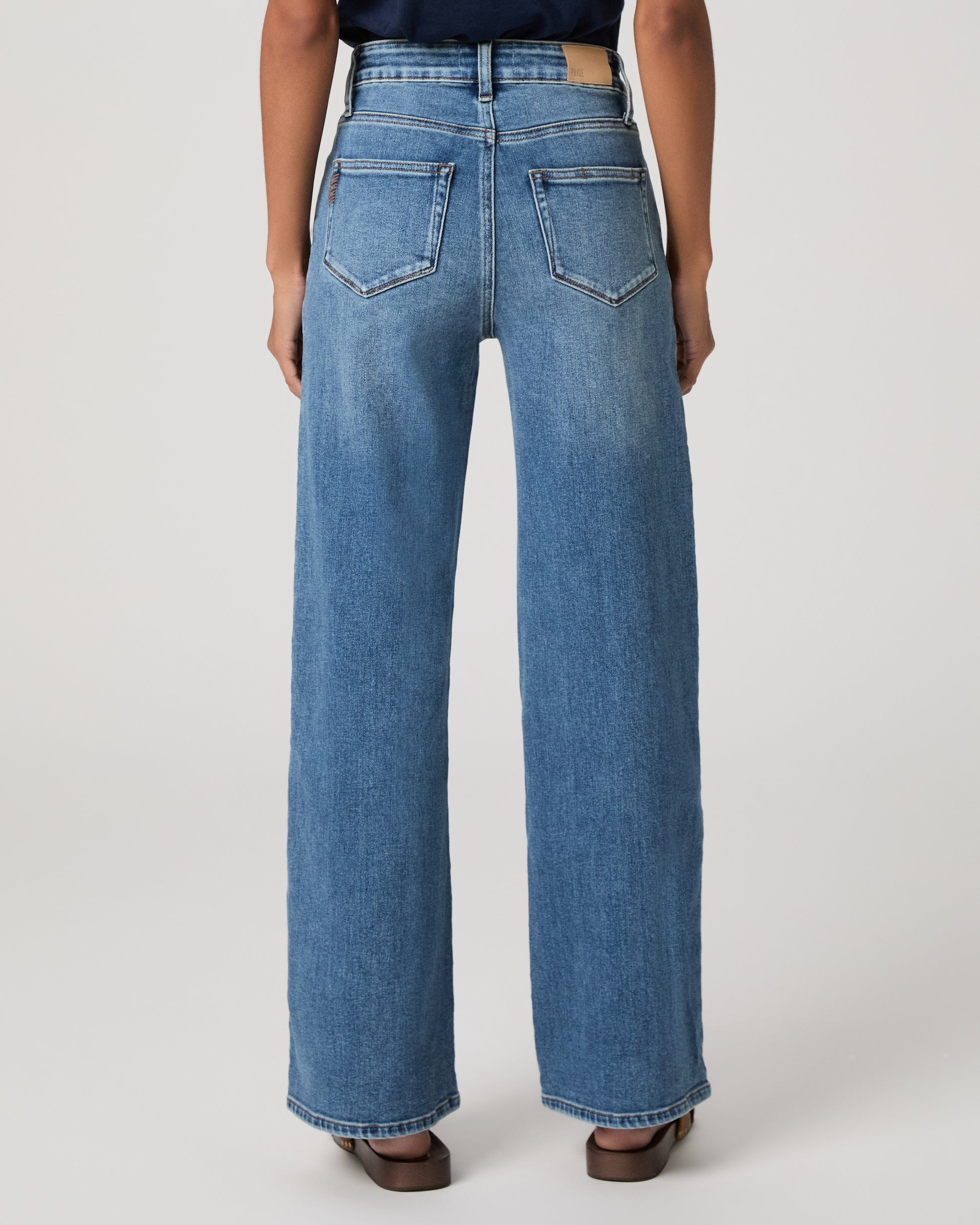 Anessa 31in With Rounded Stitch Thru Pckts - Monrovia 23