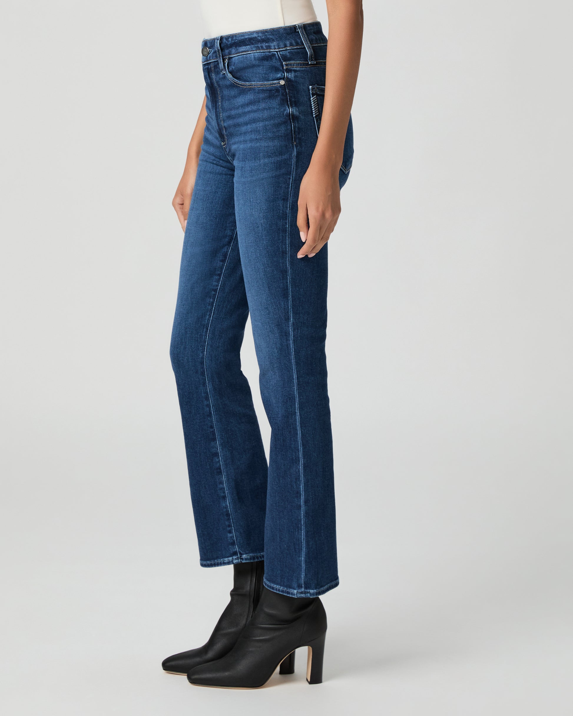 Claudine Flare - Moony 23