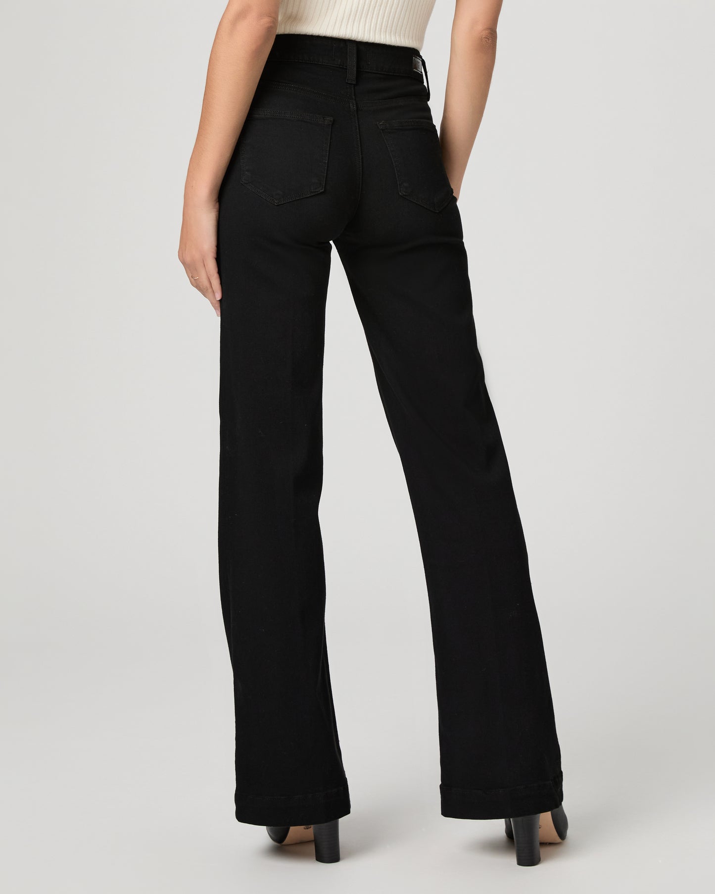 Leenah 32 Inch Wide Leg Jean - Black Shadow 23
