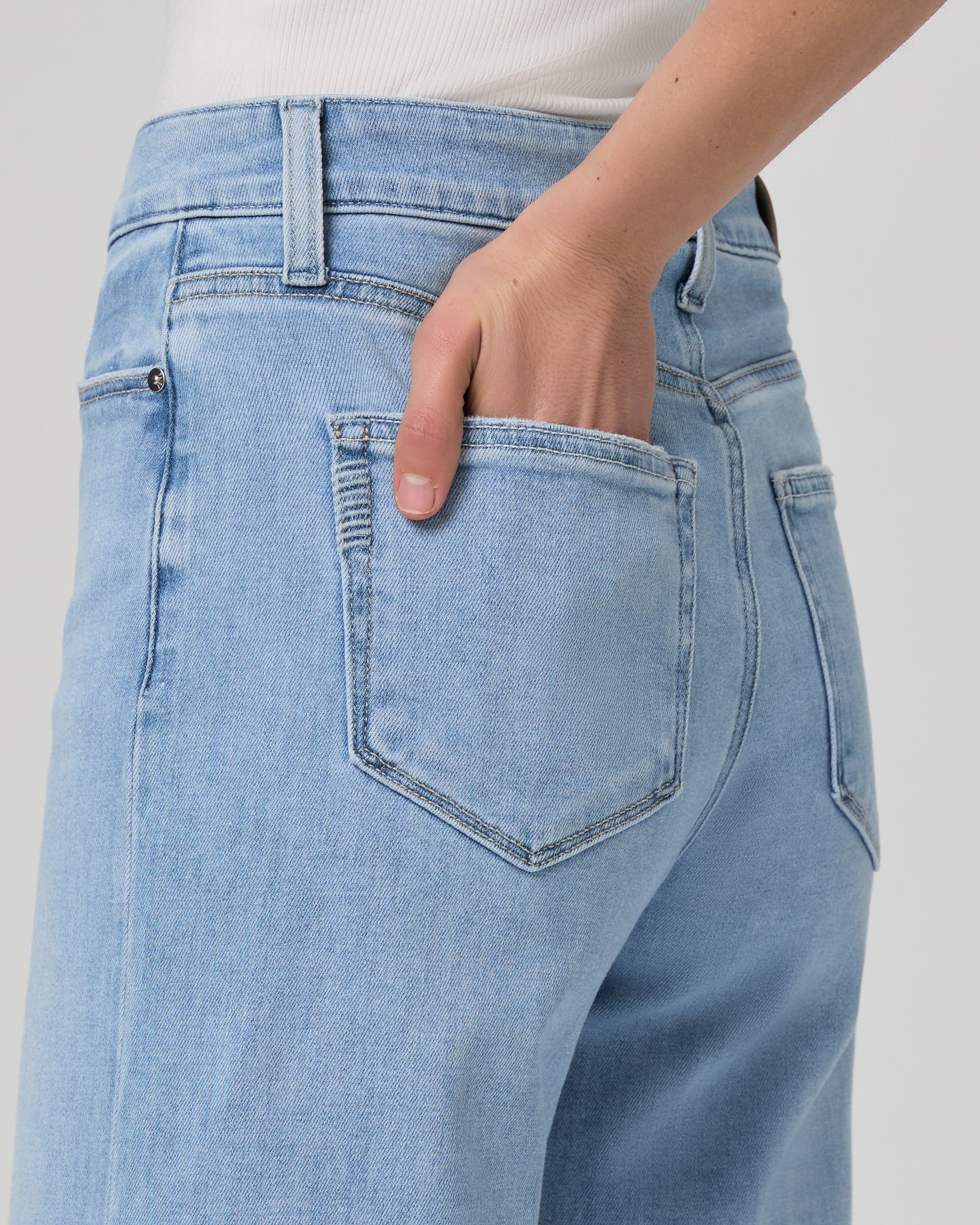 Anessa Wide Leg Jean - Luminaries 23